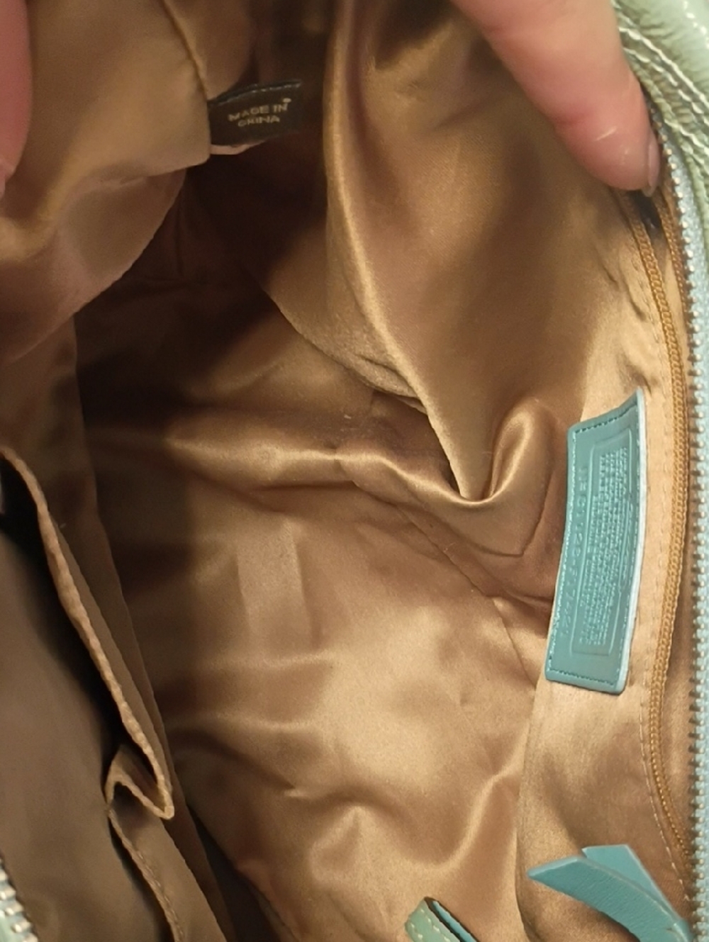 PRE LOVED! Coach Mint Green Leather Shoulder Bag with Gold Hardware - Picture 12 of 12